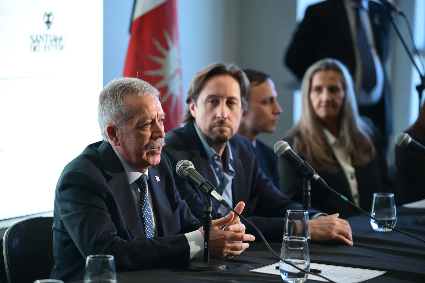 Elías Suárez presentó en Buenos Aires la 16° Feria Provincial del Libro que tendrá figuras nacionales e internacionales