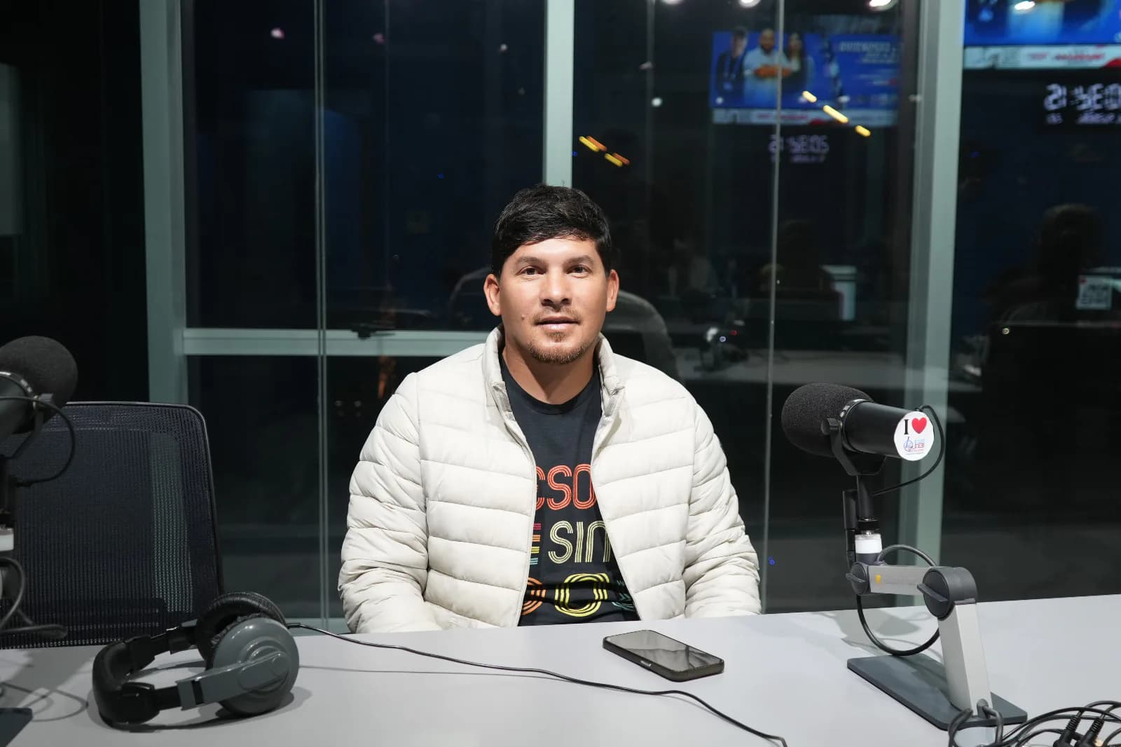 Esteban Vera presentó en Radio LV11 el proyecto formativo "Santiago Selectivo"