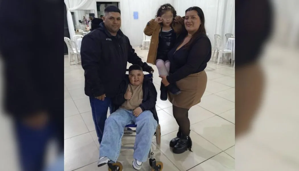 La historia de Gael llegó a LV11: tiene 10 años y necesita una silla de ruedas especial