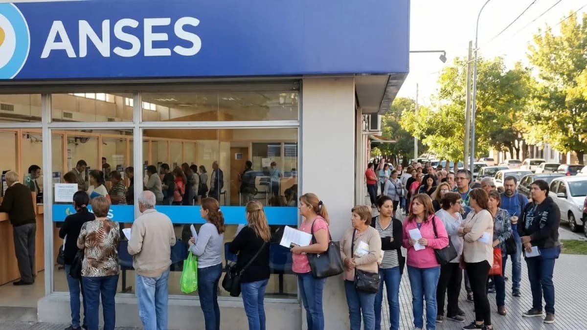 AUH: ya no será necesario presentar en ANSES dos certificados para cobrar el 20% retenido
