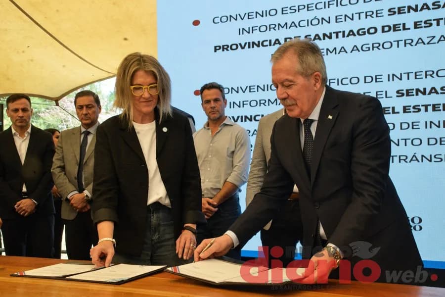 Firman convenio para fortalecer la ganadería y el tránsito animal en Santiago del Estero
