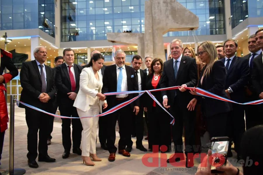 El gobernador Elías Suárez encabezó la inauguración del nuevo Centro Judicial de Frías