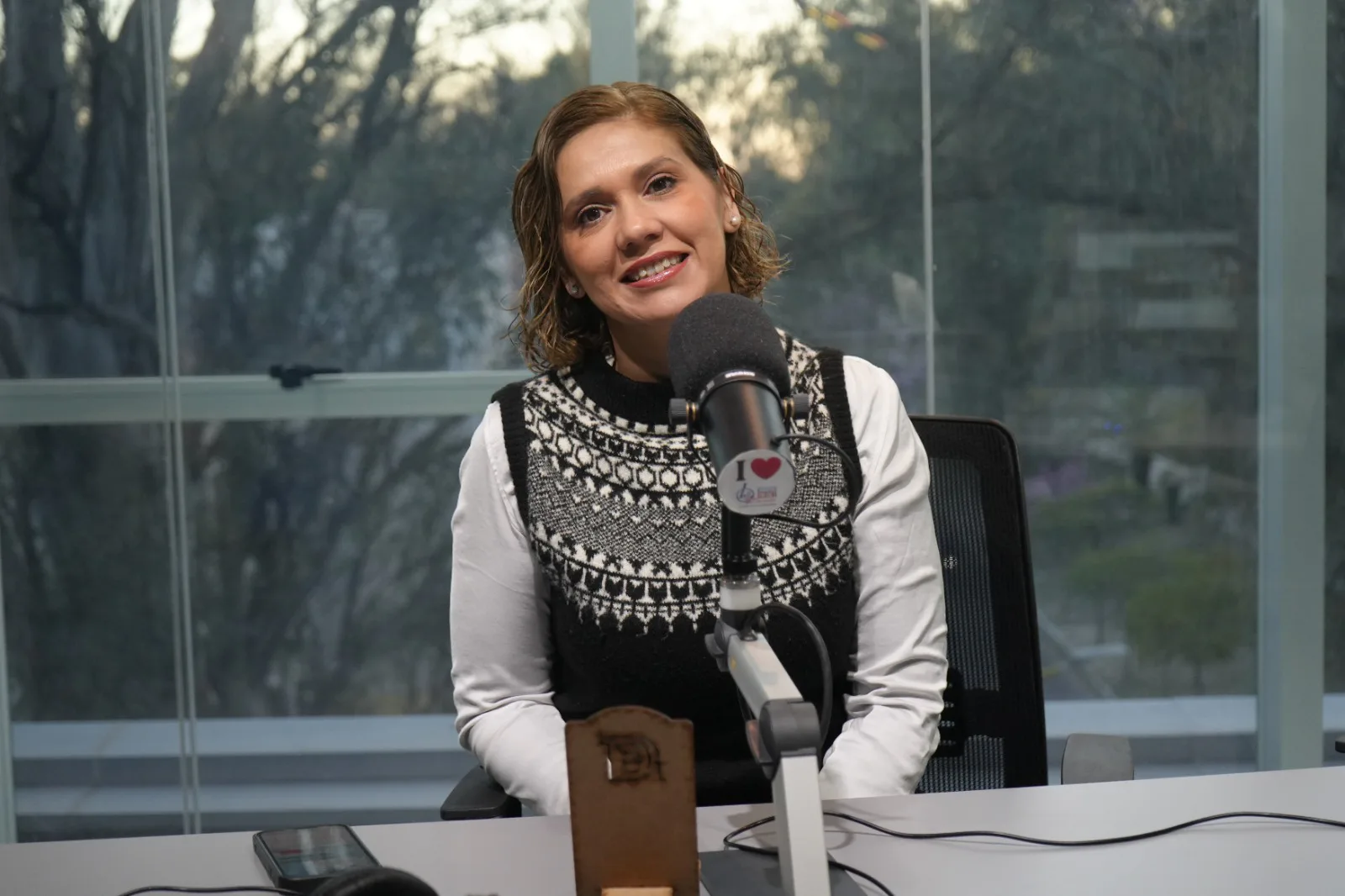 Giselle Arduino en LV11: “El celular ya es nuestro chupete electrónico”