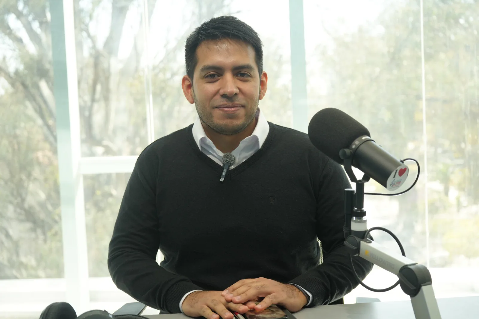 ¿Consumimos demasiado y hacemos poco? Esteban Matach llevó el debate a LV11