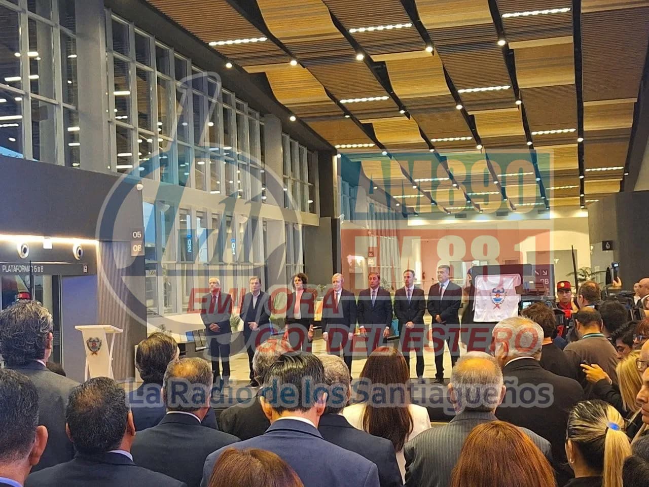 El gobernador Elías Suárez inauguró la moderna Terminal de Ómnibus de Las Termas de Río Hondo