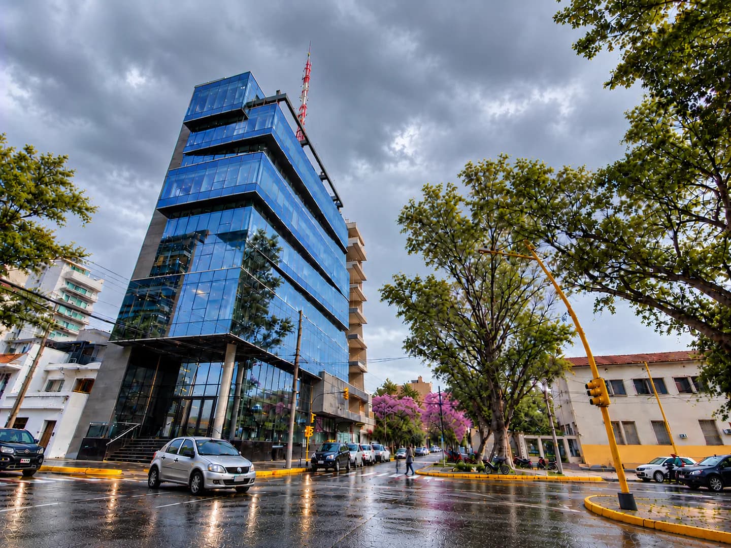 El jueves comenzó nublado en Santiago y hay probabilidad de lluvias: qué dice el pronóstico