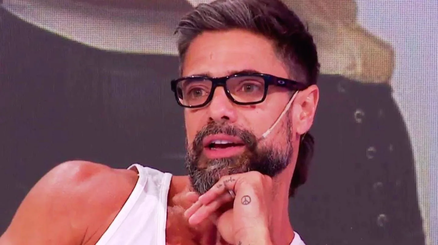 Tras su separación de Griselda Siciliani, Luciano Castro reapareció con un look renovado
