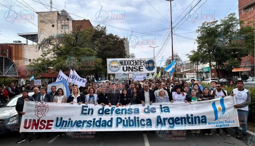 Quinta Marcha Federal Universitaria: la UNSE y los gremios salieron a las calles