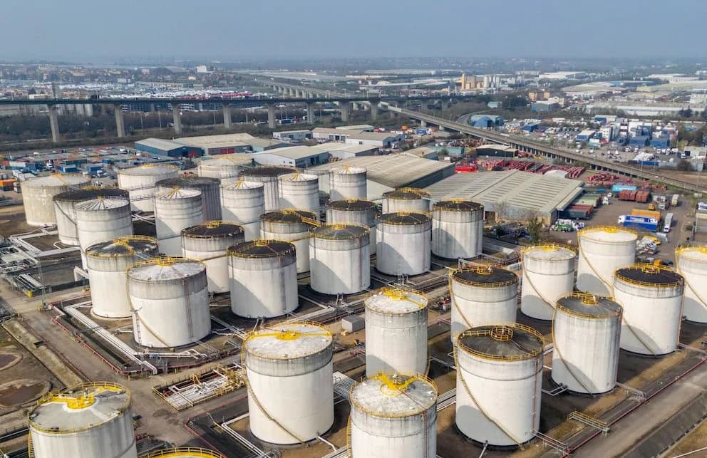 El petróleo alcanzó su valor más alto desde mayo y crece la preocupación por el suministro