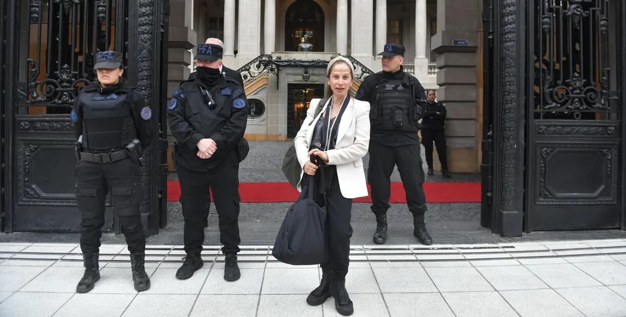 ADEPA rechazó la decisión de Cancillería de impedir el ingreso de una periodista de Clarín a una conferencia
