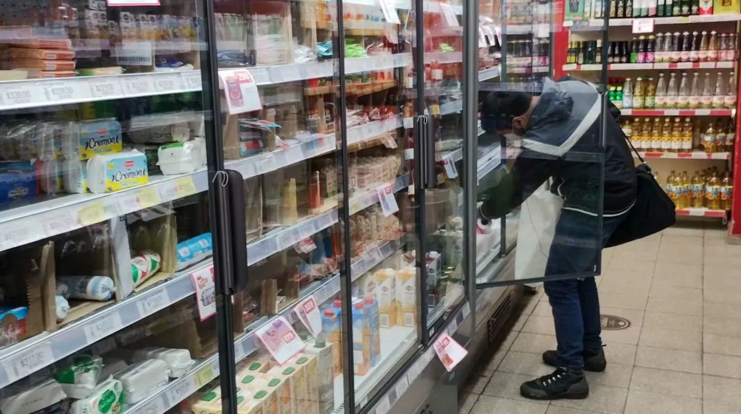 La inflación de septiembre marcó un 1,9% y el Gobierno enfrenta límites estructurales en la etapa final del plan