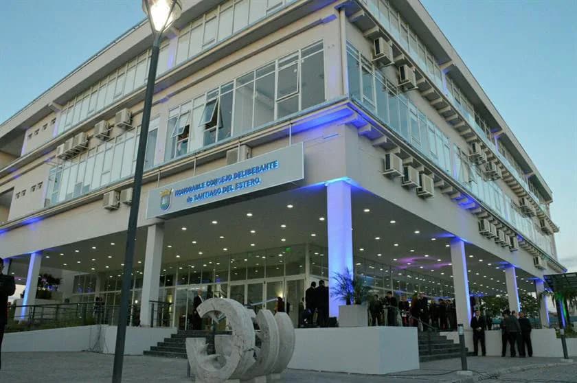 Esta semana asumirán las nuevas autoridades parlamentarias y los intendentes de 25 municipios santiagueños