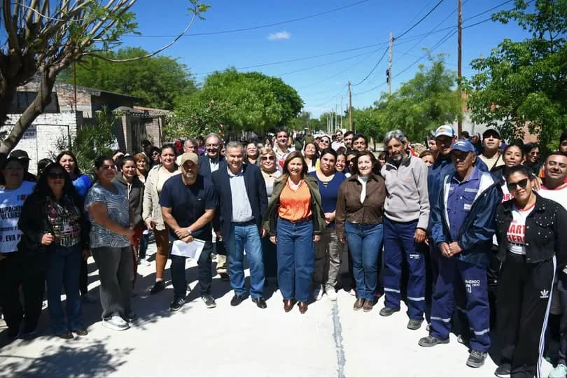 Norma Fuentes habilitó la obra de pavimentación de la calle Martín Fierro en el barrio Reconquista