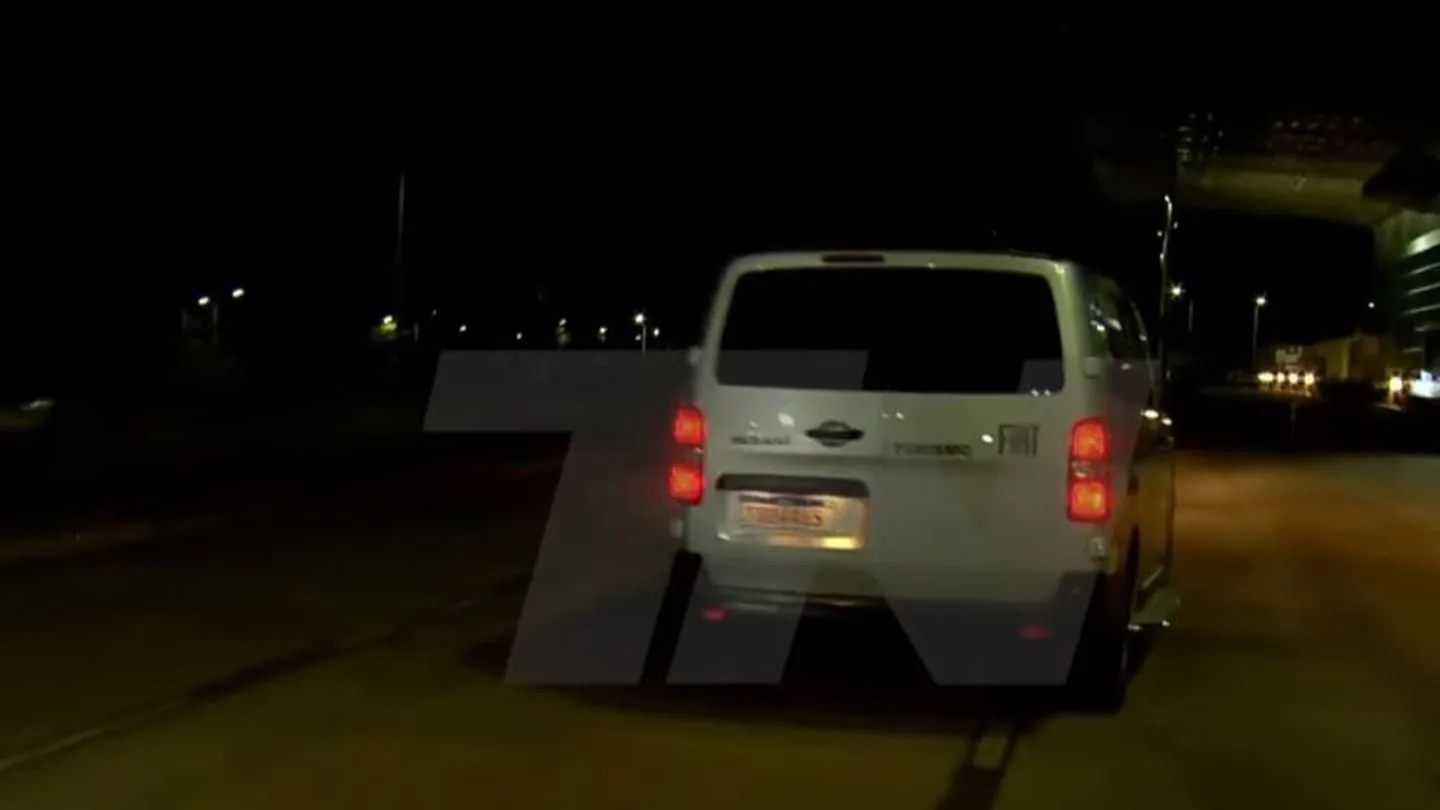 Flávio Bolsonaro habría ingresado a la Argentina en una caravana de camionetas
