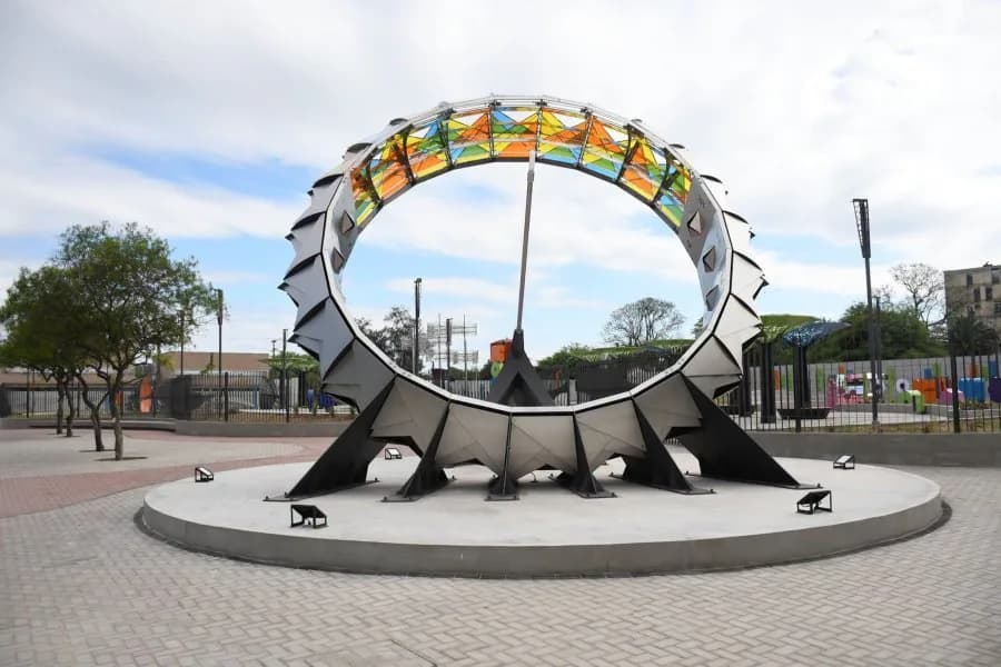 Hoy abre la Plaza de Ciencias con cinco estaciones para descubrir y experimentar