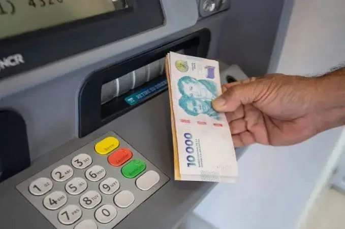 Los empleados públicos provinciales cobran hoy: todos los detalles del pago