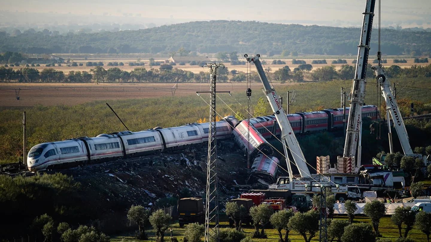 Choque de trenes en España: recuperaron las cajas negras y revelaron a qué velocidad circulaban