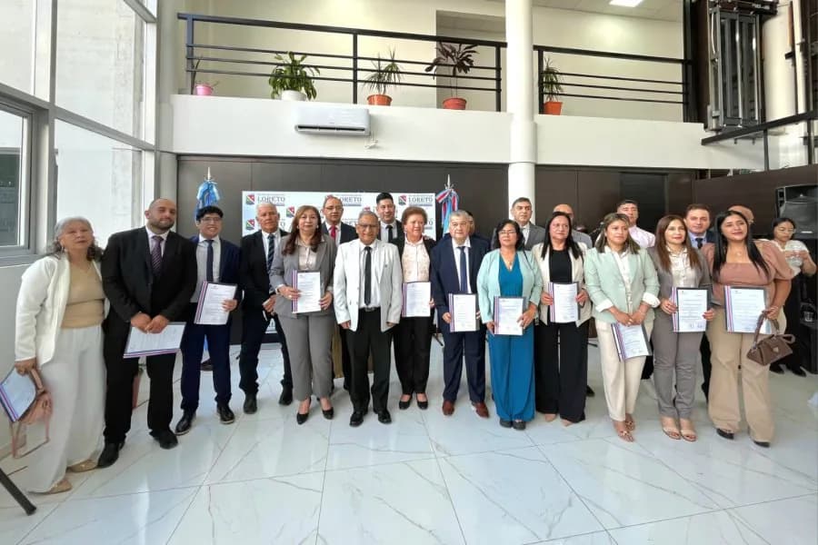 El intendente Ramón González tomó juramento al nuevo Gabinete Municipal de Loreto
