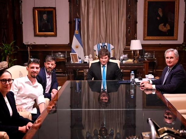 Javier Milei recibió en Casa Rosada a dos argentinos que fueron rehenes de Hamas