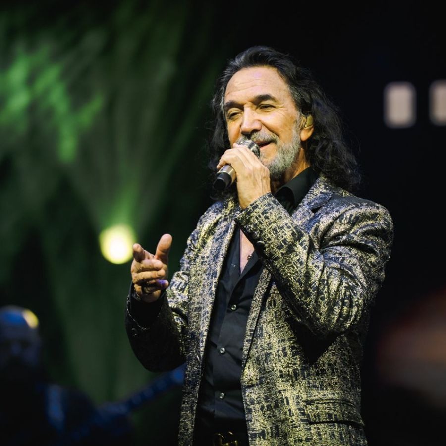 Marco Antonio Solís reflexionó sobre las relaciones modernas y cuestionó la cultura de lo descartable.