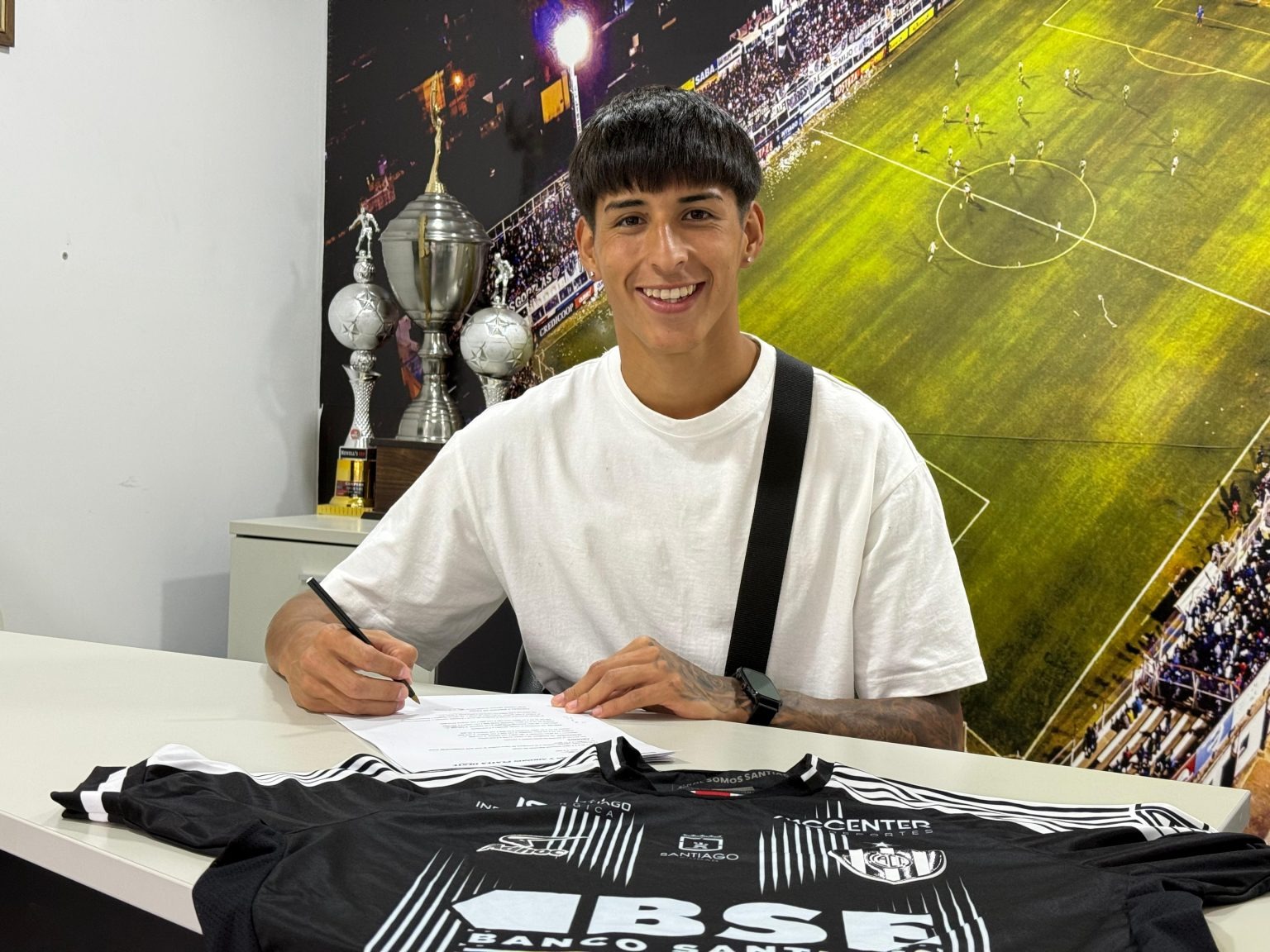 Alexis Segovia vuelve a Central Córdoba, club donde fue campeón