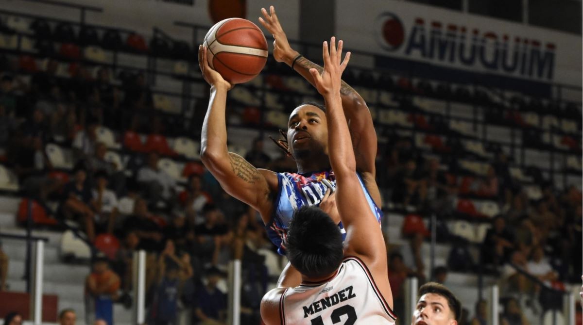 Quimsa no levanta: dura derrota en casa ante San Martín