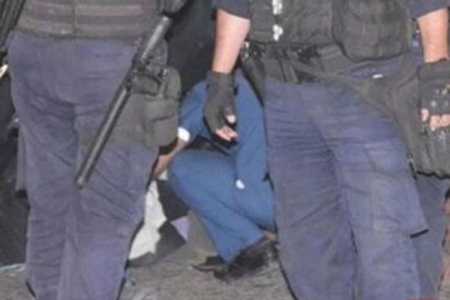 Consternación: una mujer fue asesinada y su hijo policía fue detenido