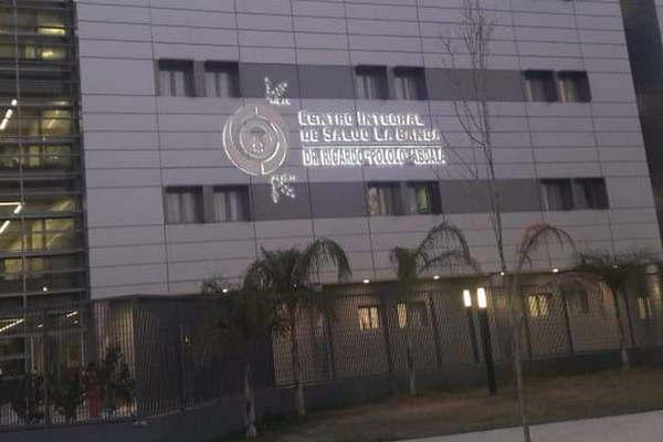 Vecino atacó a una joven y fue reducido por la familia a golpes