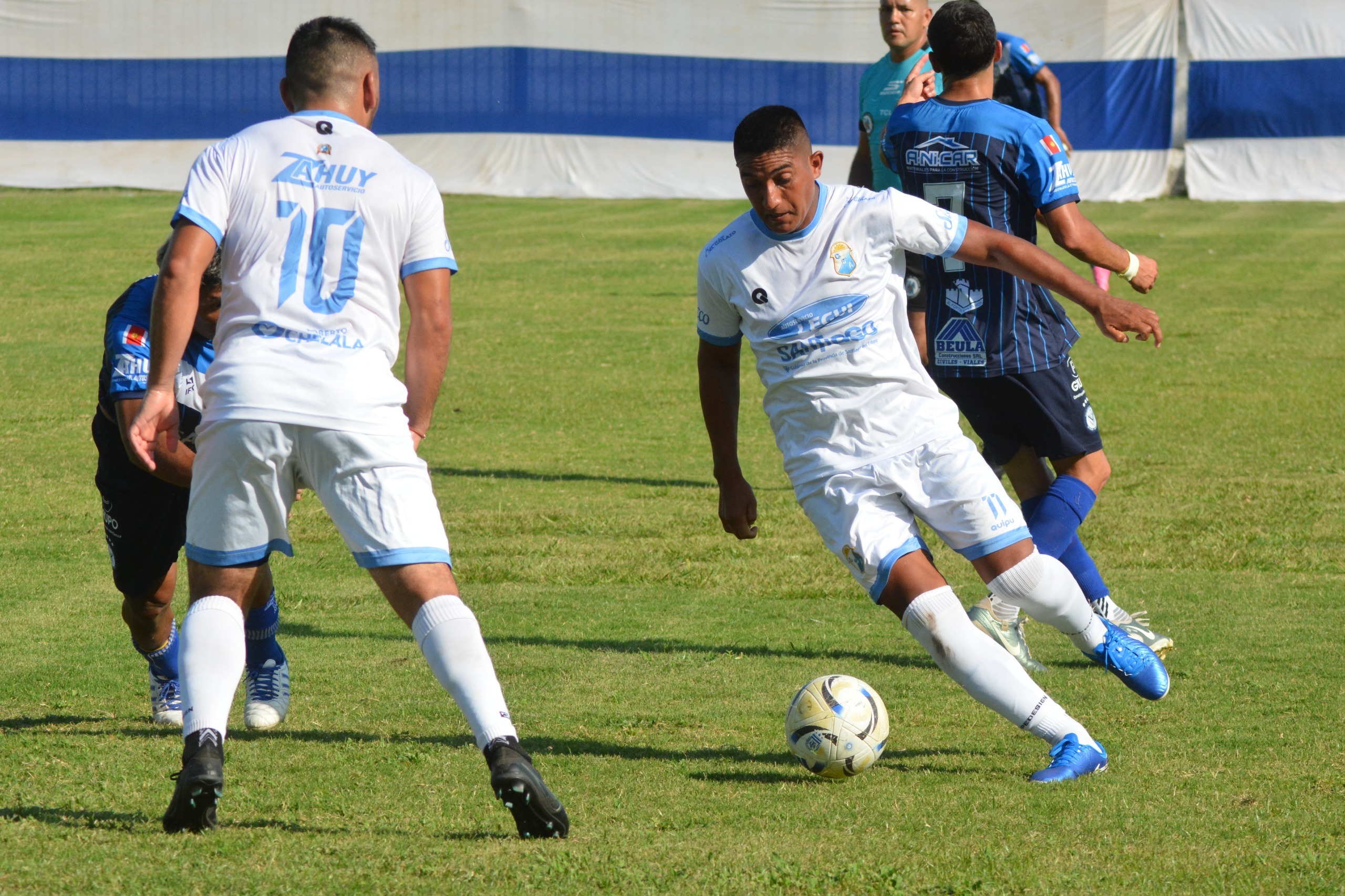 Central Argentino selló su pase a la final de la Región Centro tras empatar con Vélez