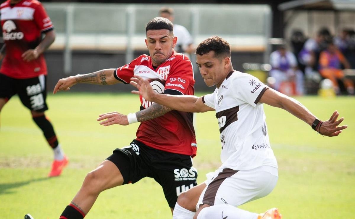 Instituto arrancó con derrota y Platense se quedó con la victoria