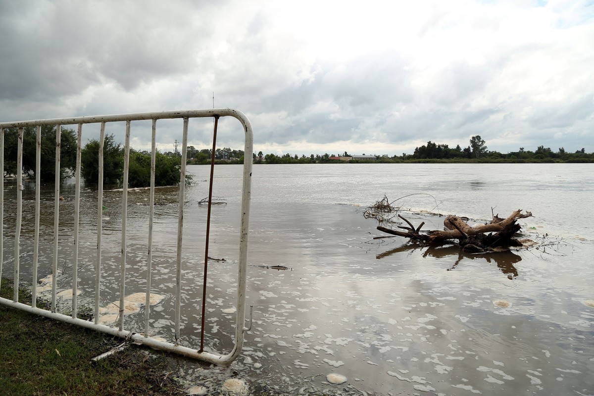 El director de Defensa Civil de la provincia Mario Guzmán se refirió a la situacion del Río Dulce