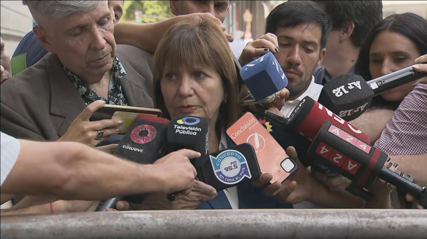 Tras la reunión en el Senado, Bullrich dice que tiene los votos para la reforma laboral pero que harán cambios