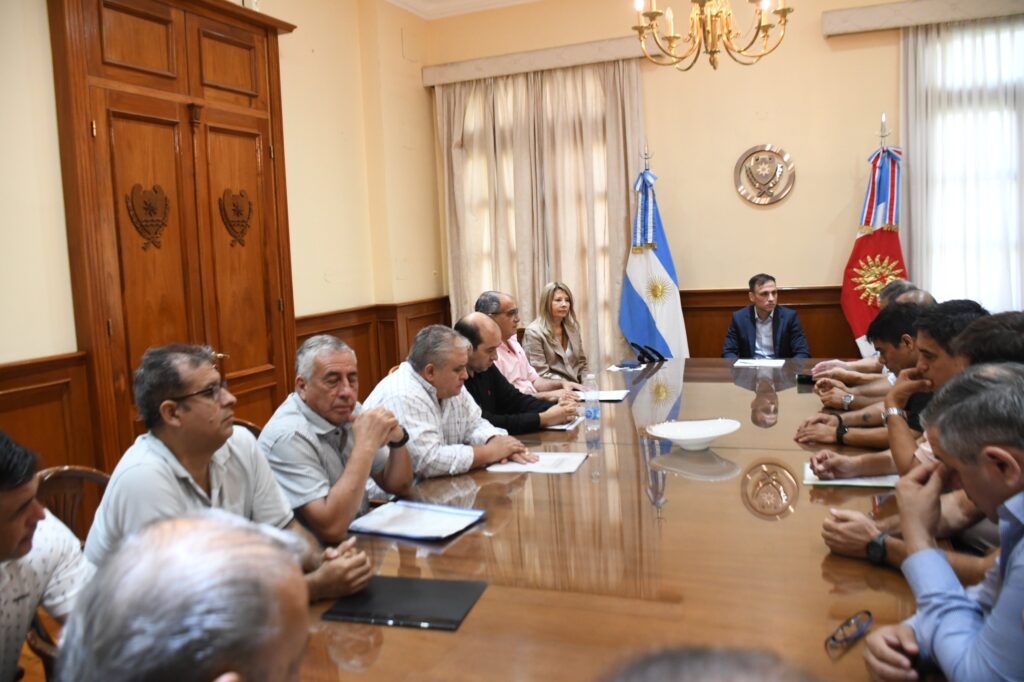 El Gobierno provincial puso en marcha la Mesa de Diálogo para definir la pauta salarial 2026