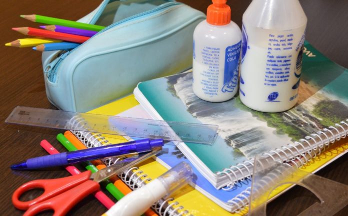 Santiago del Estero oficializó los Precios Escolares 2026: lista de 34 útiles con valores orientativos
