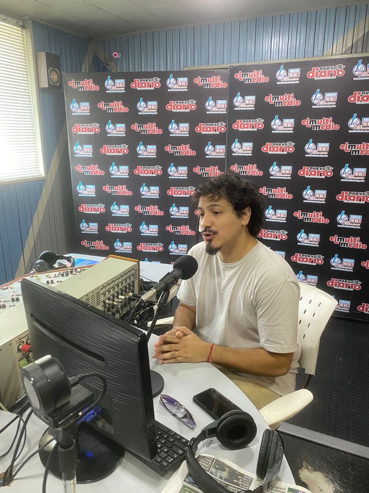 Denuncian que La Banda está "desbordada de basura y en penumbras" por la gestión municipal