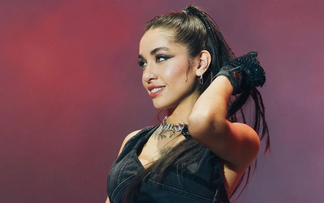 María Becerra celebró sus 26 años con un íntimo festejo familiar y mucha emoción