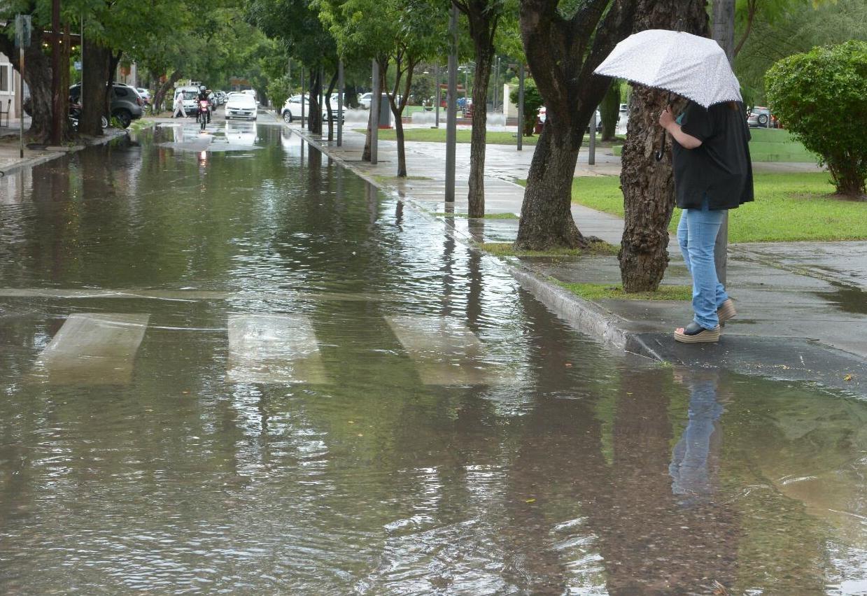 Alerta por tormentas y caída de granizo en Santiago del Estero: ¿cuándo llega la lluvia?