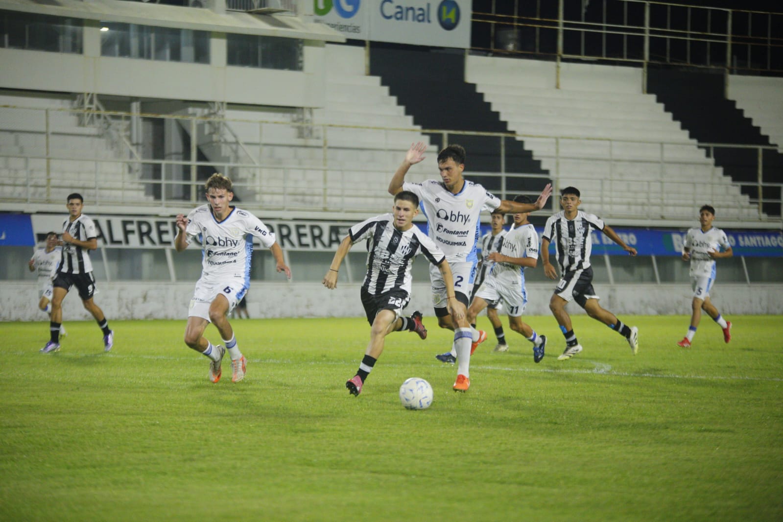 La Reserva de Central Córdoba reaccionó a tiempo y logró un triunfazo ante Rafaela