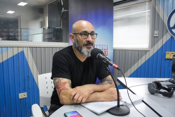 Federico Scrimini en LV11: "Los bonos son un salvavidas y Santiago es la única provincia que no pide crédito"