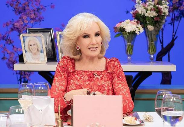 Mirtha Legrand arma su “mesaza” especial en la previa de sus 99 años