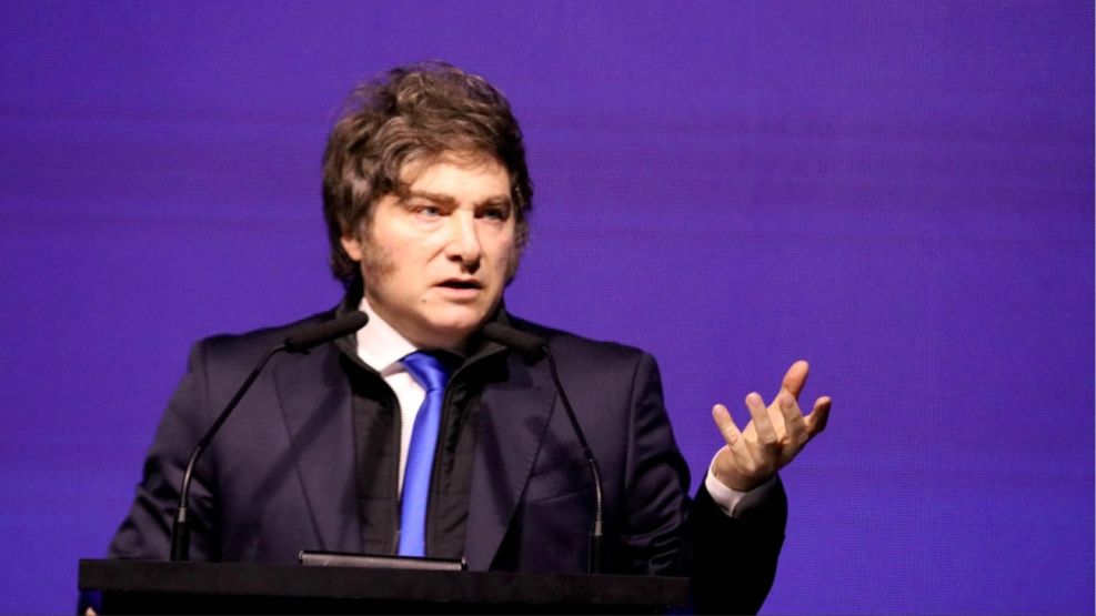 Javier Milei envió un mensaje a los industriales tras la polémica por el cierre de Fate