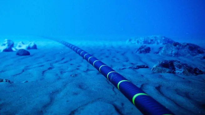 Extraen del océano el TAT-8, el primer cable de fibra óptica transatlántico