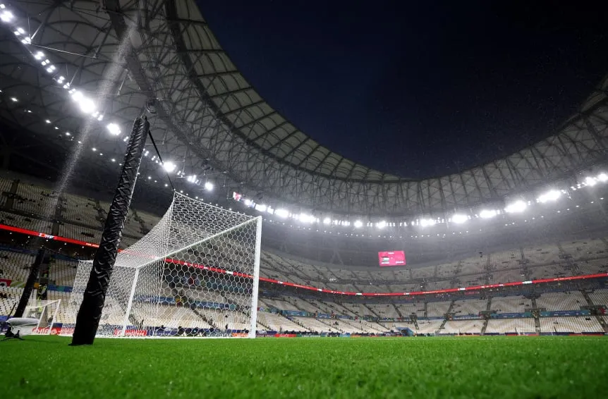 Se paró la pelota en Catar: suspenden el fútbol y peligra la Finalissima de la Argentina