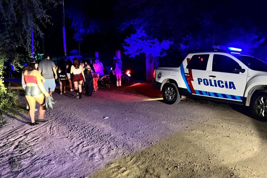 Desalojaron un UPD con cientos de adolescentes en Villa Zanjón