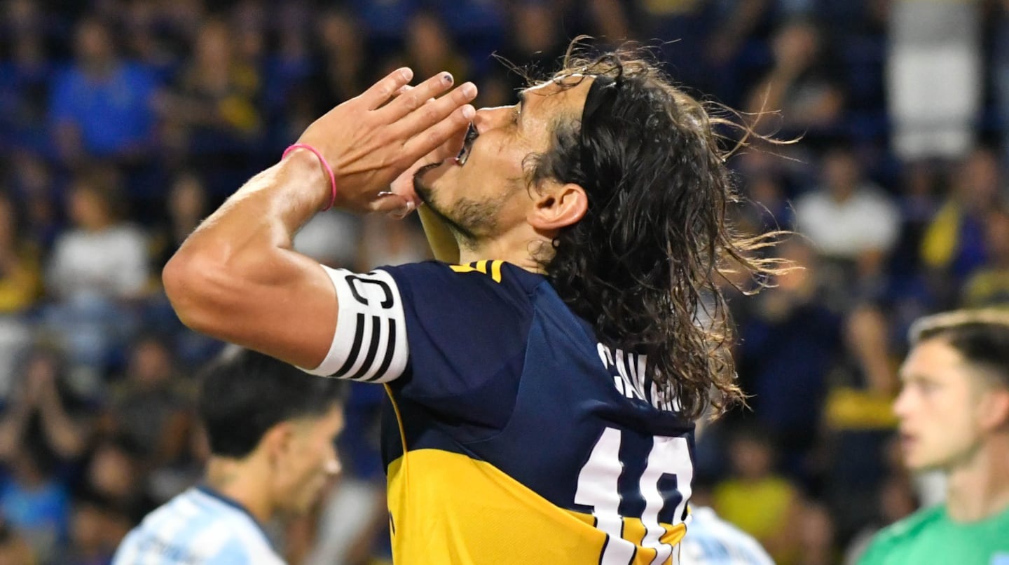 Malas noticias en Boca: Cavani se realizará un tratamiento médico y estará un mes sin jugar