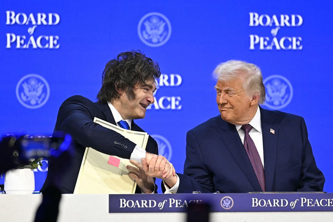 Javier Milei llegó a la Cumbre Escudo de las Américas para profundizar su alianza con Donald Trump