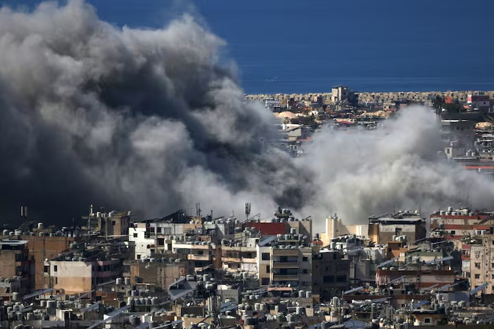 Escala la guerra en Medio Oriente: bombardeos, petróleo por encima de los US$100 y temor en los mercados