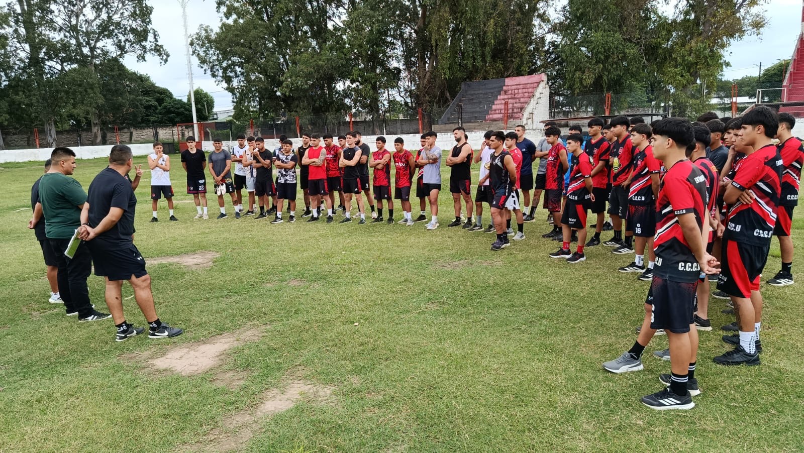 Daniel Veronesse tuvo su primer contacto con el plantel de Comercio Central Unidos