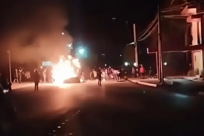 Manifestantes incendiaron una sede del Partido Comunista en Cuba