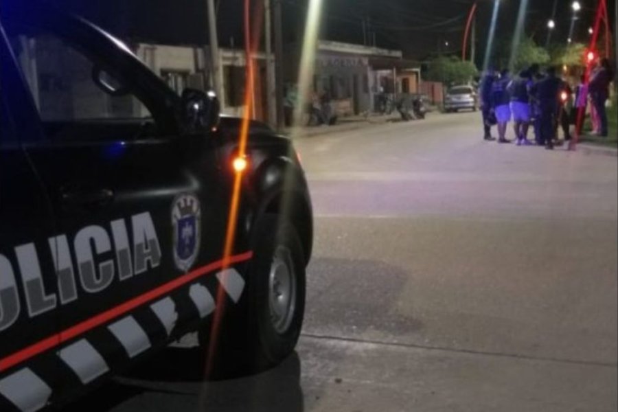 Susto de madrugada por una pareja que se agarró a las "piñas" en la calle San Martín